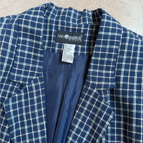 Vintage 90s Sag Harbor Navy Plaid Linen Blazer - Picture 5 of 6